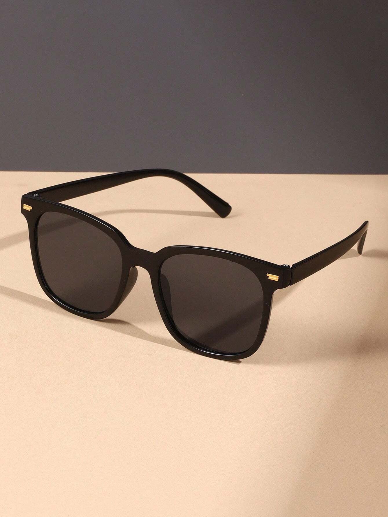 Black Minimalist Sunglasses